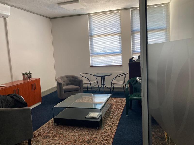 To Let Commercial Property for Rent in Walmer Eastern Cape